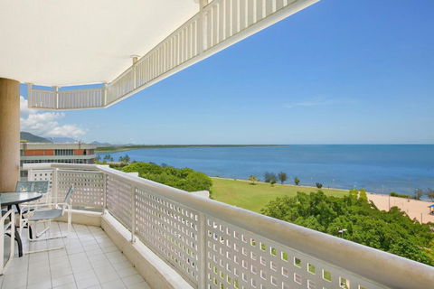 Cairns Ocean View Apartment - Holiday Jervis Bay 3