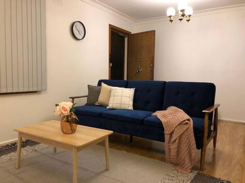 CAMPBELLTOWN HOLIDAY HOME 3 BED + FREE PARKING NCA039 - Holiday Jervis Bay 3