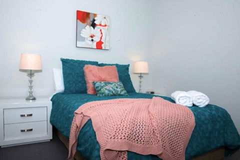 CENTRAL CBD EXEC STUNNING VIEW WIFI NETFLIX WINE - Holiday Jervis Bay 3