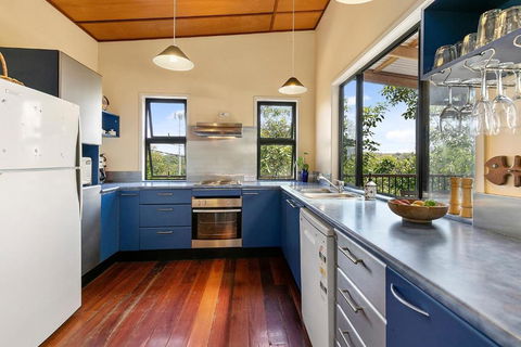 COASTING - Straddie Style Beach House - Holiday Jervis Bay 1