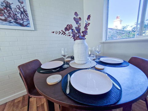 Crawley Cosy Urban Retreat Close To CBD UWA Free Park Netflix - Holiday Jervis Bay 3