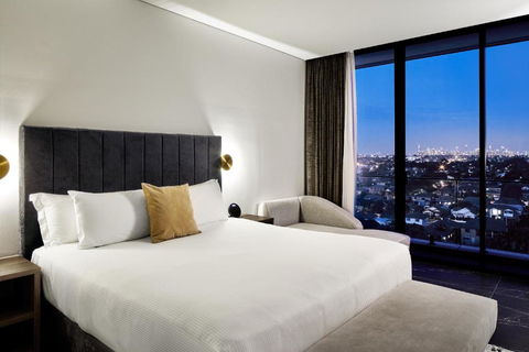 Crowne Plaza Sydney Burwood, An IHG Hotel - Holiday Jervis Bay 1