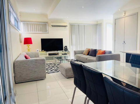 D104 Winston Fresh Fantastic - Holiday Jervis Bay 1