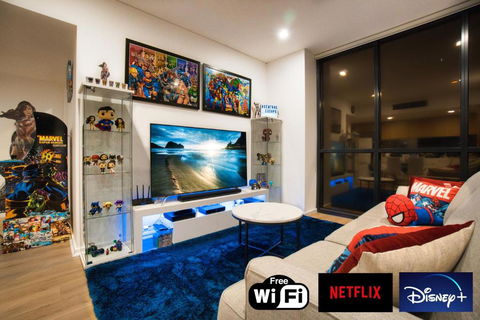 DC Vs Marvel Theme Ft Arcade Machine Pool Gym Sauna BBQ - Holiday Jervis Bay 1