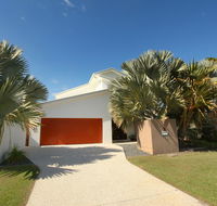 3 Bauhinia Crescent Marcoola - PET FRIENDLY LINEN SUPPLIED 500 BOND - Holiday Jervis Bay