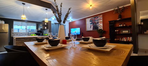 3 BEDROOM CITY ESCAPE - CHAMPAGNE STAYS Darwin - Holiday Jervis Bay 3