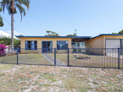 3 Curlew Avenue - Holiday Jervis Bay 2