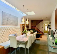 3 Storey Home Close Walk to Fox Studios SCG  City - Holiday Jervis Bay