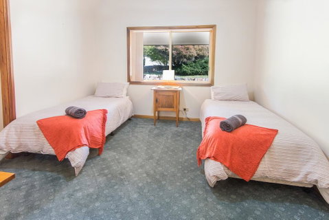 32 Zachary Drive Farm Stay Iconic Water Views - Holiday Jervis Bay 3