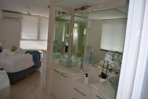 5,  Apartment On The Esplanade - Holiday Jervis Bay 3