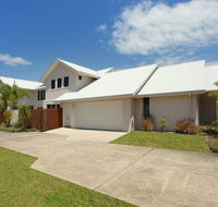 60 Beachway Parade Marcoola 500 BOND Linen supplied - Holiday Jervis Bay