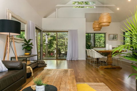 A SWEET ESCAPE - Alcorn House - Holiday Jervis Bay 0