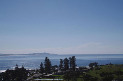 AAA Views, 2 View Street - Holiday Jervis Bay 0