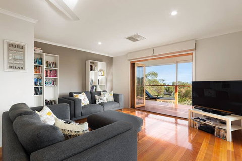 Acqua Vista - Water View, Fireplace, Walk To Beach - Holiday Jervis Bay 1