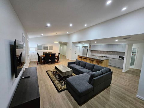 E 4 Room Retreat Family Friendly - Holiday Jervis Bay 0