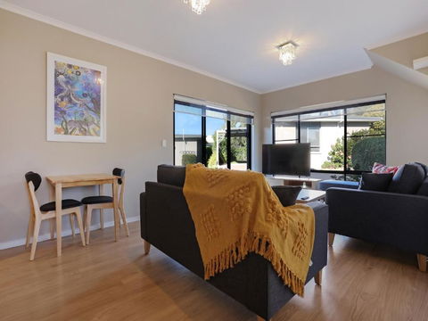 Eagle Heights Holiday Units - Holiday Jervis Bay 2
