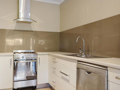 Eagle Heights Holiday Units - Holiday Jervis Bay 3