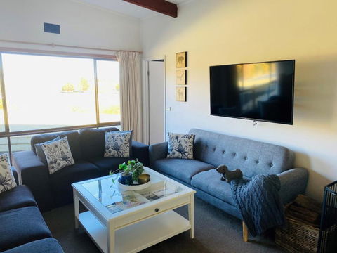 ELM Accommodation - Merrijig - Holiday Jervis Bay 4