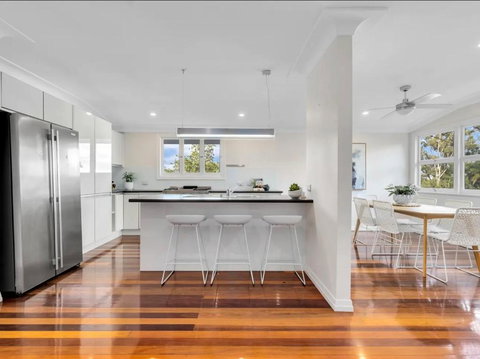 Elegant Villa Near Shopping Mall - Holiday Jervis Bay 0