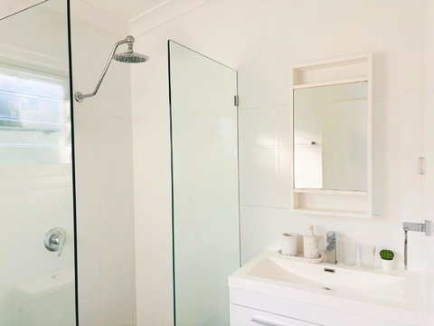 Elegant Villa Near Shopping Mall - Holiday Jervis Bay 2