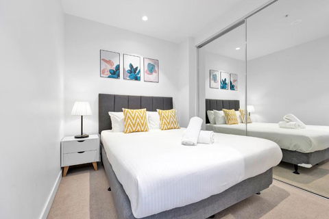 EPORO Tower Modern Apartments Melbourne Central CBD - Holiday Jervis Bay 1