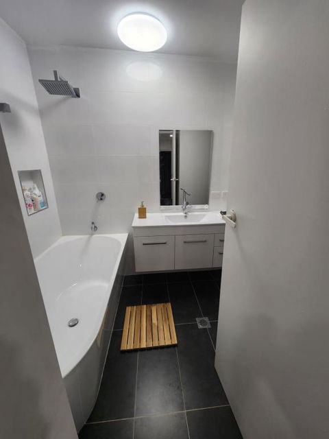 Entire Studio Apartment - Self Check-in - Holiday Jervis Bay 2