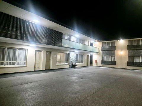 Fawkner Executive Suites & Serviced Apartments - Holiday Jervis Bay 1