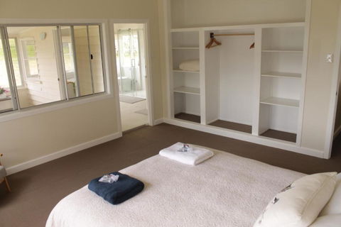 Galah Cottage Stanthorpe - Holiday Jervis Bay 4