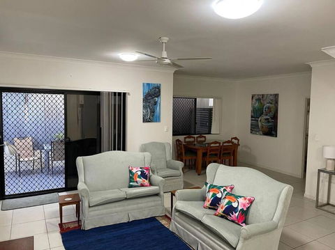 Georgina Townhouse - Holiday Jervis Bay 4