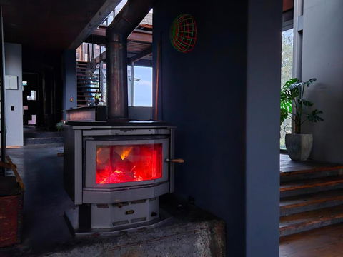 Grand Designs Eco Bush Retreat - Holiday Jervis Bay 2