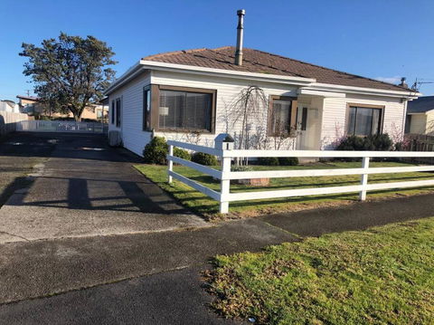 Guesthouse On Grant Street - Holiday Jervis Bay 2