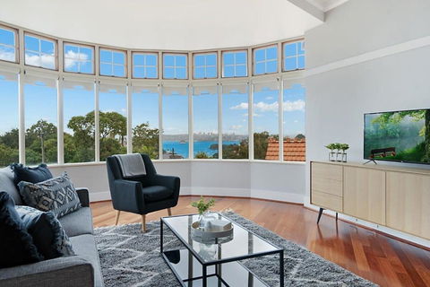 Huge Harbour View Apartment In Historic Home - Holiday Jervis Bay 0