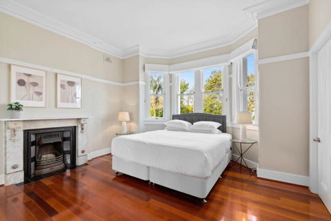 Huge Harbour View Apartment In Historic Home - Holiday Jervis Bay 2