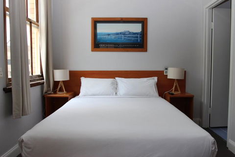 Hurstville Ritz Hotel - Holiday Jervis Bay 2