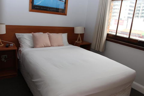 Hurstville Ritz Hotel - Holiday Jervis Bay 3