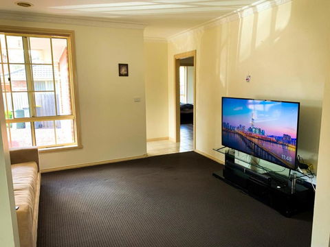 In The Heart Of Epping Shared House - Holiday Jervis Bay 0