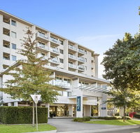 Adina Serviced Apartments Canberra Dickson - Holiday Jervis Bay