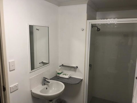 Airlie Waterfront Accommodation - Holiday Jervis Bay 3