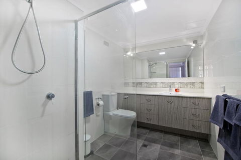 Akuna 20, 6 Joffre Street - Holiday Jervis Bay 1