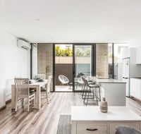 AnchoredOceania - Holiday Jervis Bay