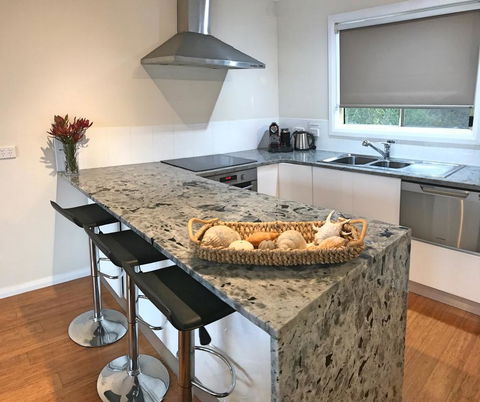 Angasi Apartment On Highcrest - Holiday Jervis Bay 1