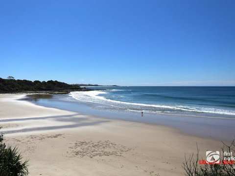Angourie Blue 1 - Great Ocean Views - Surfing Beaches - Holiday Jervis Bay 3