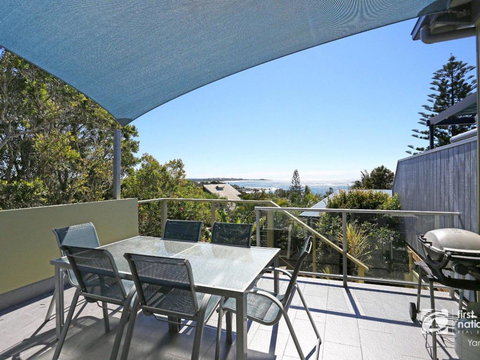 Angourie Blue 1 - Great Ocean Views - Surfing Beaches - Holiday Jervis Bay 0