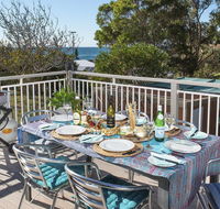 Araluen on Holden - great deck with ocean views - Holiday Jervis Bay