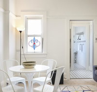 Art Deco Oasis Minutes From the City - Holiday Jervis Bay