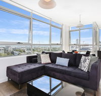As the Sun Sets - Modern and Spacious 2BR Zetland Apartment Facing the Setting Sun - Holiday Jervis Bay