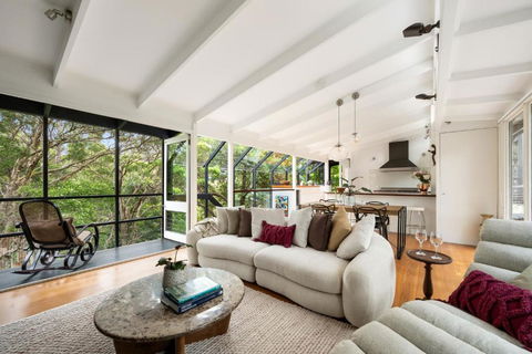 Luxury Escape - 4bd Home And Courtyard In Castlecrag - Holiday Jervis Bay 0