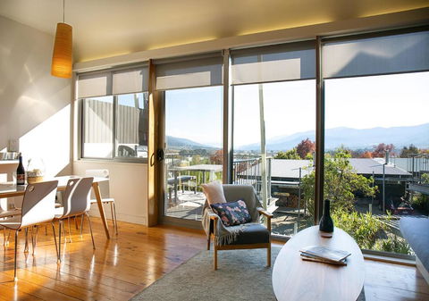 Luxury Scandinavian Townhouse - Holiday Jervis Bay 2
