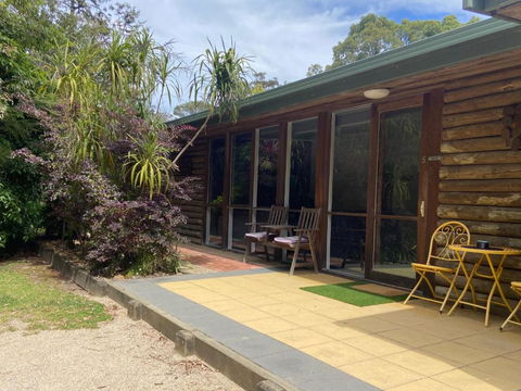 Mallacoota Log Cabins - Holiday Jervis Bay 3