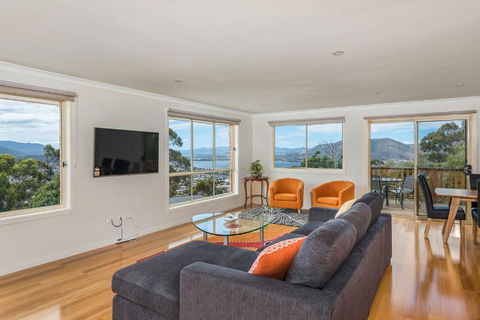 Mayhill Views Space And Style - Holiday Jervis Bay 0